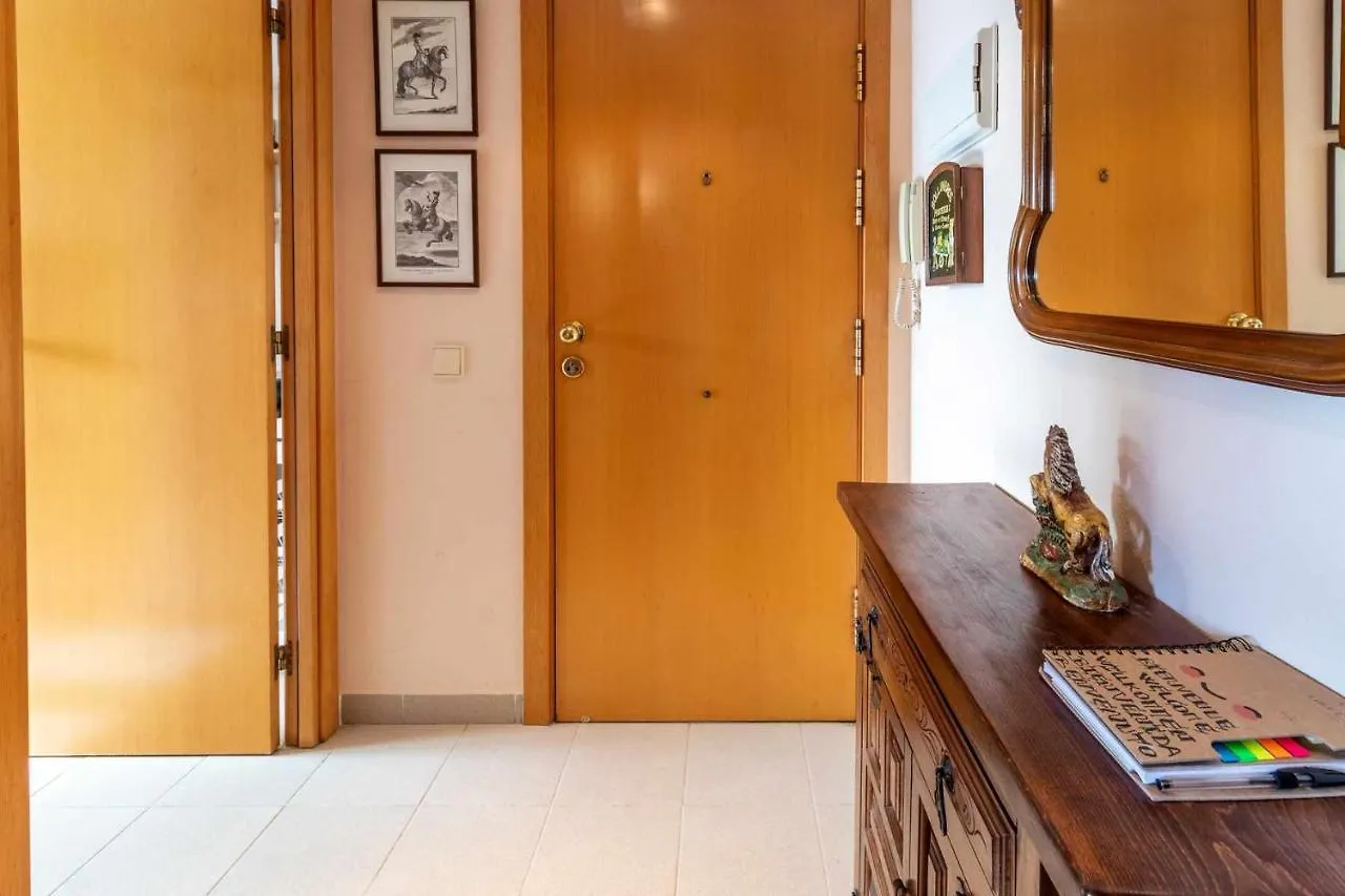 Canigo Piso Con Wifi, Ascensor Y Parking 桑特费柳德吉克索尔斯